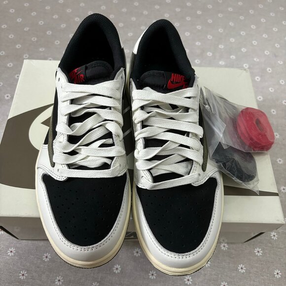 Jordan 1 Retro Low OG SP Travis Scott Olive - Picture 1 of 6